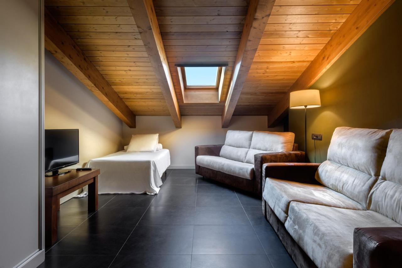 Hotel Spa Aguas De Los Mallos Murillo de Gállego エクステリア 写真
