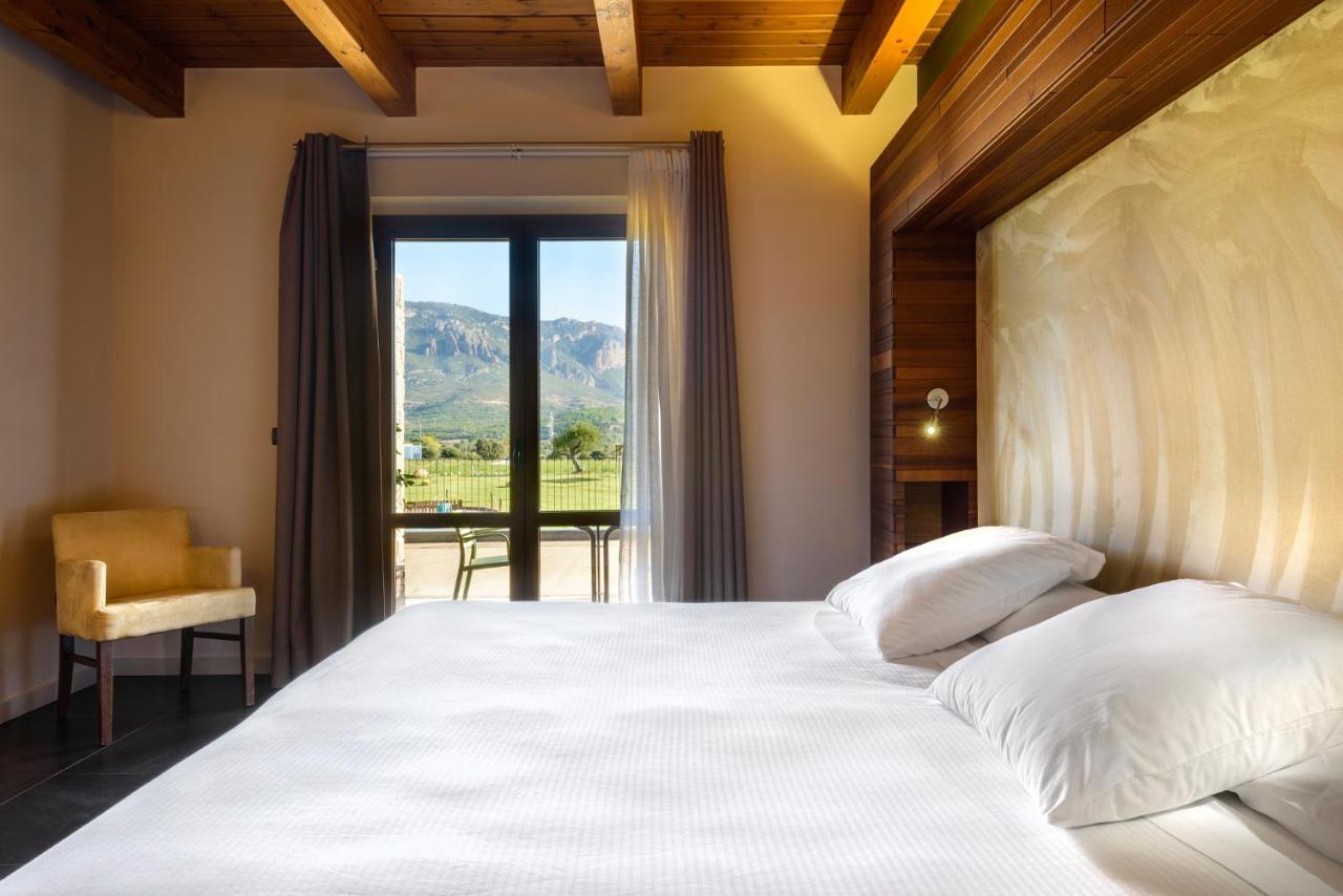 Hotel Spa Aguas De Los Mallos Murillo de Gállego エクステリア 写真